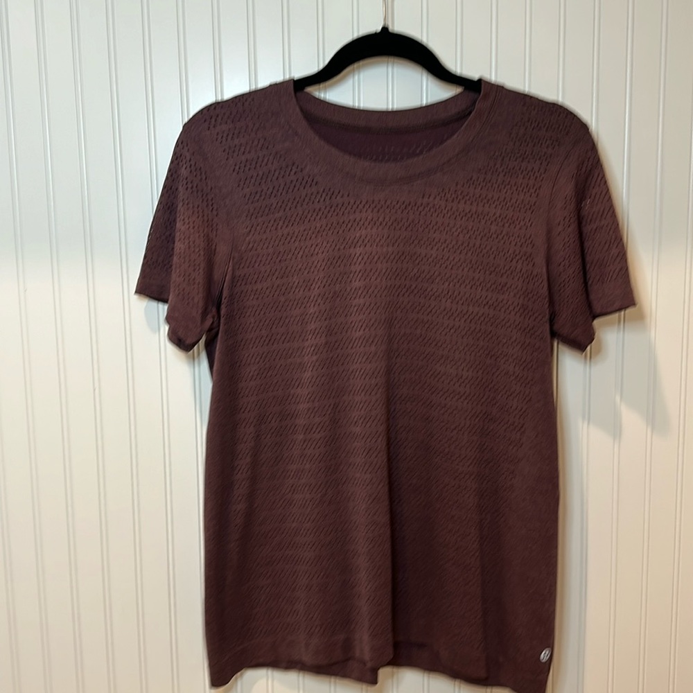 Lululemon breeze by short sleeve shirt